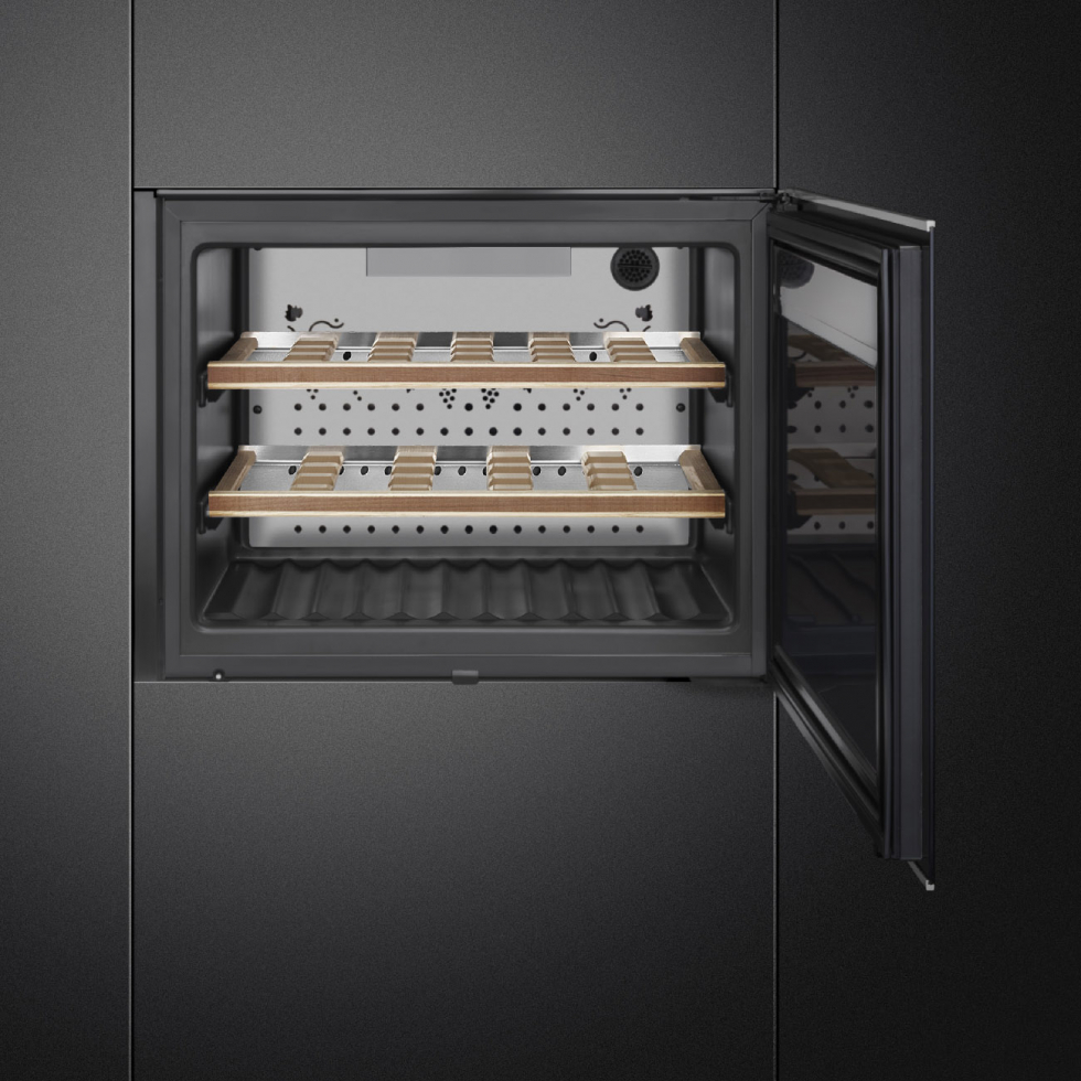 винный шкаф встраиваемый Smeg CVI621RWNR3 купить