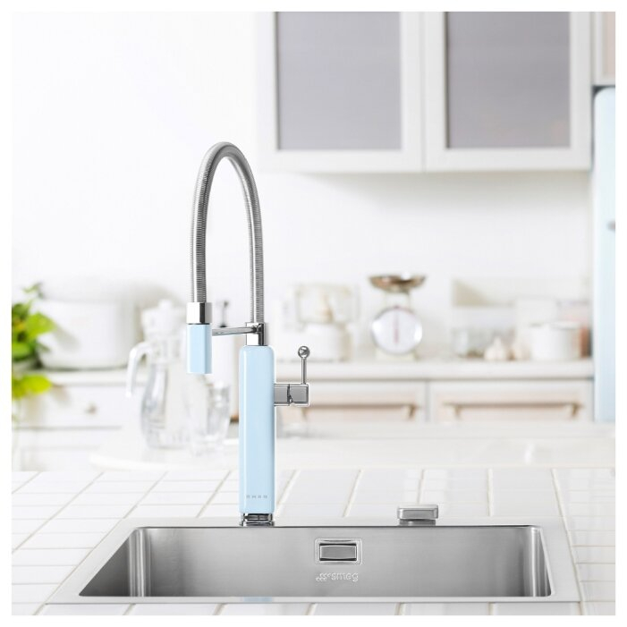 смеситель кухонный Smeg MDF50PB купить