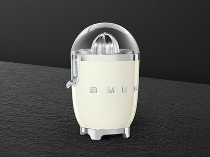соковыжималка Smeg CJF11CREU купить