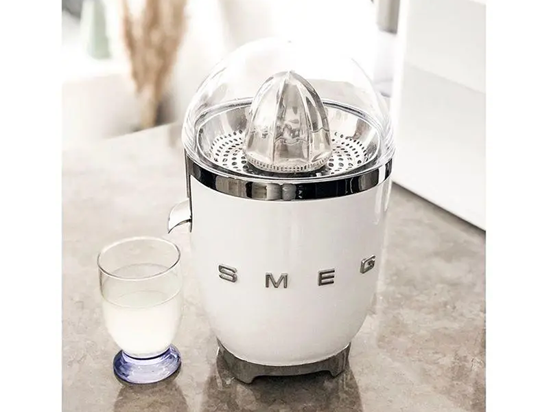 соковыжималка Smeg CJF11WHEU купить