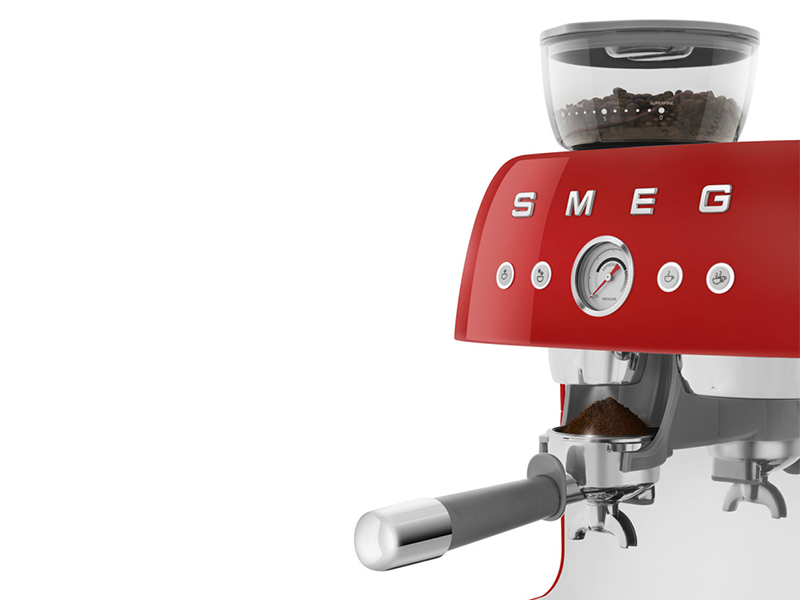 кофеварка Smeg EGF03RDEU купить