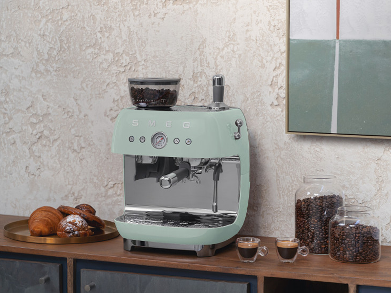 кофеварка Smeg EGF03PGEU купить