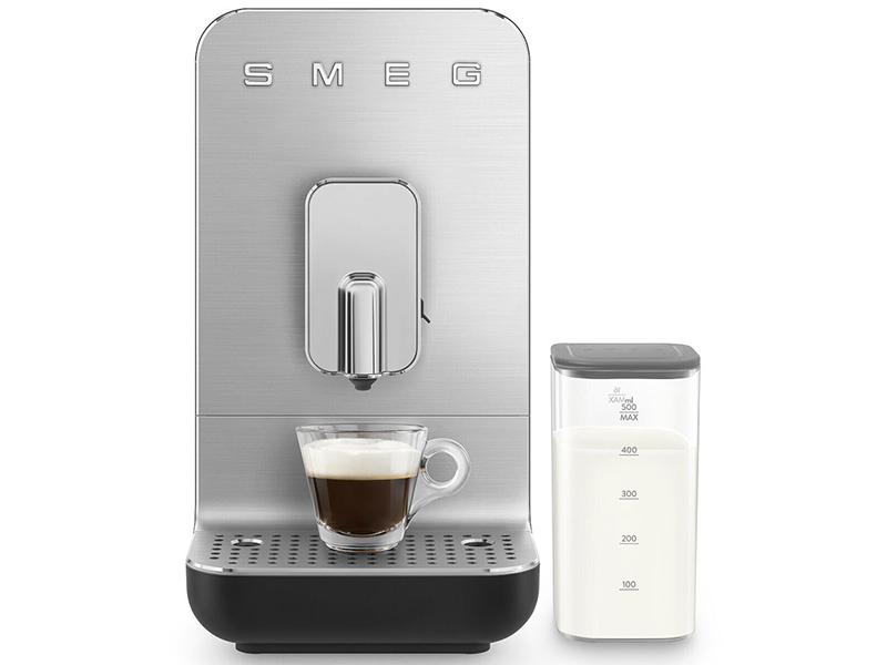 кофеварка Smeg BCC13BLMEU купить