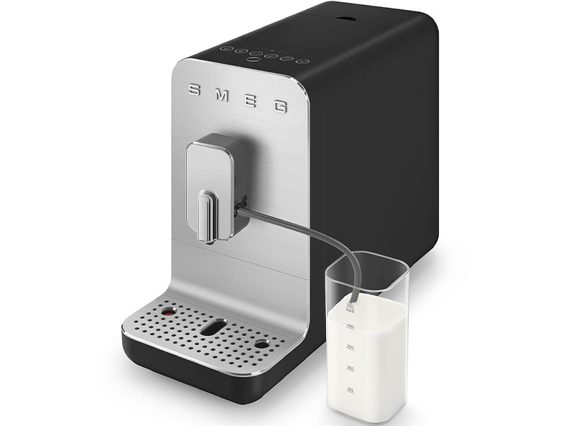 кофеварка Smeg BCC13BLMEU купить