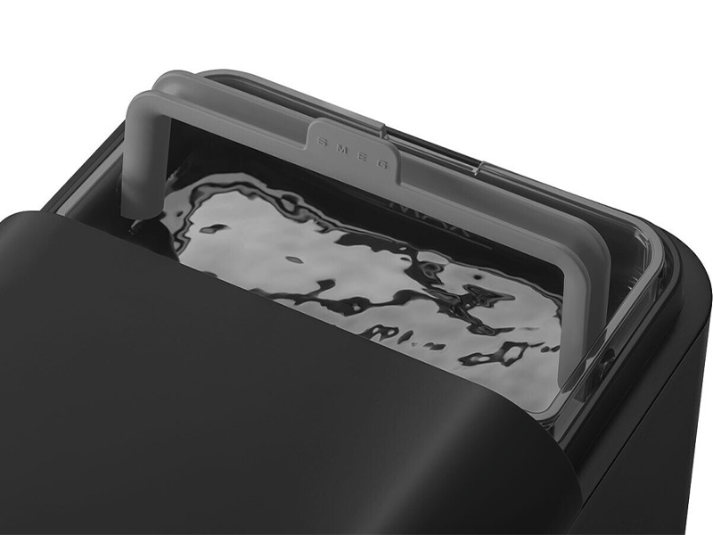 кофеварка Smeg BCC12BLMEU купить