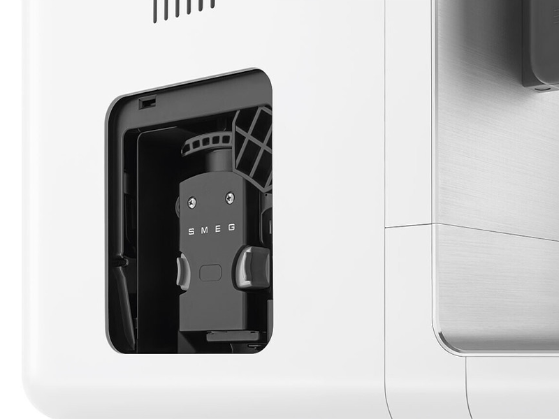 кофеварка Smeg BCC12WHMEU купить