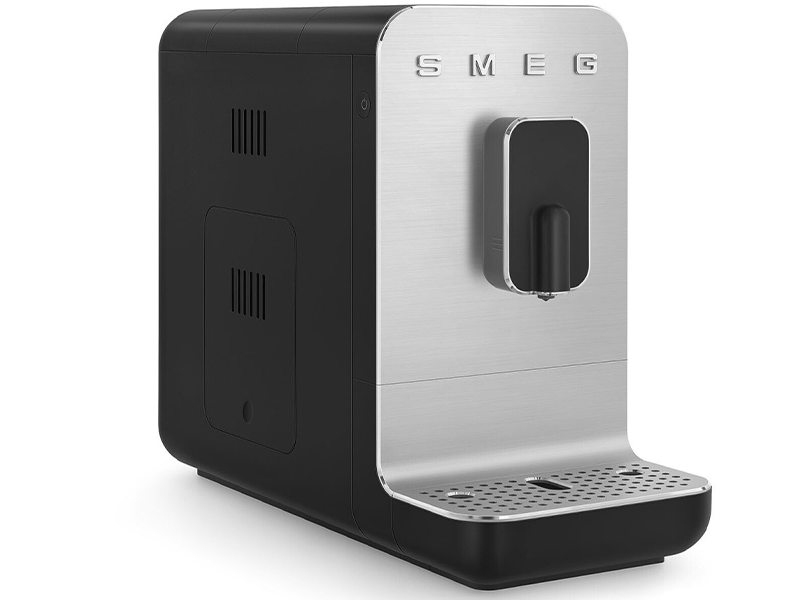 кофеварка Smeg BCC11BLMEU купить