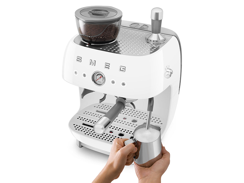 кофеварка Smeg EGF03WHEU купить