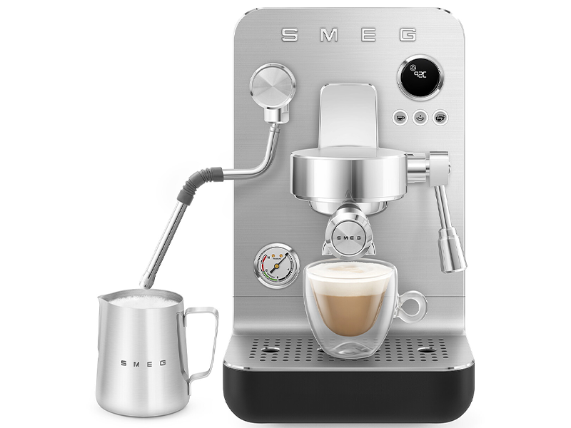 кофеварка Smeg EMC02BLMEU купить