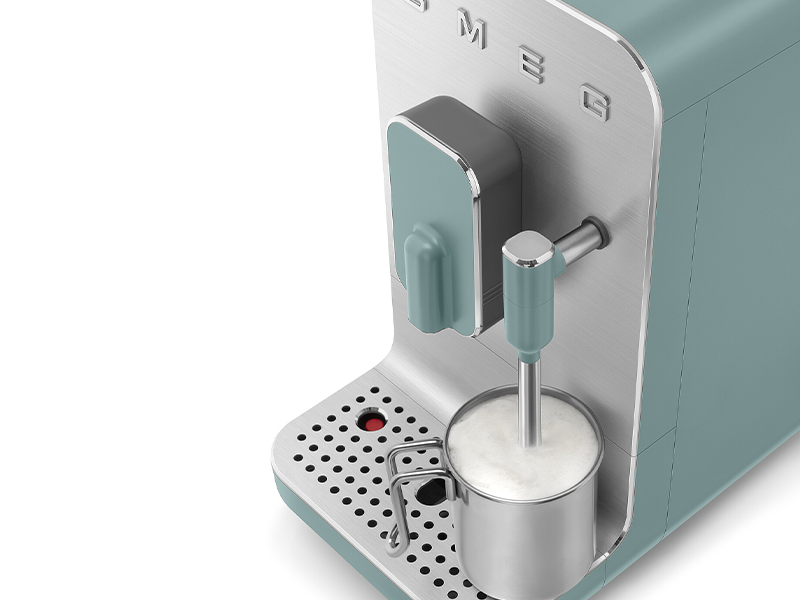 кофеварка Smeg BCC12EGMEU купить