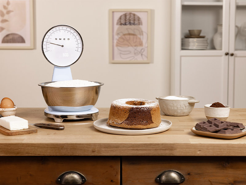 весы кухонные Smeg KSF01PBWW купить