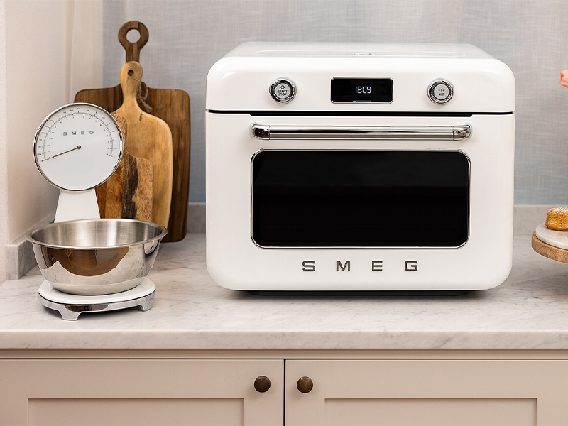 весы кухонные Smeg KSF01WHWW купить
