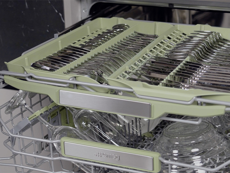 посудомоечная машина встраиваемая Smeg STL7324AQLLW купить
