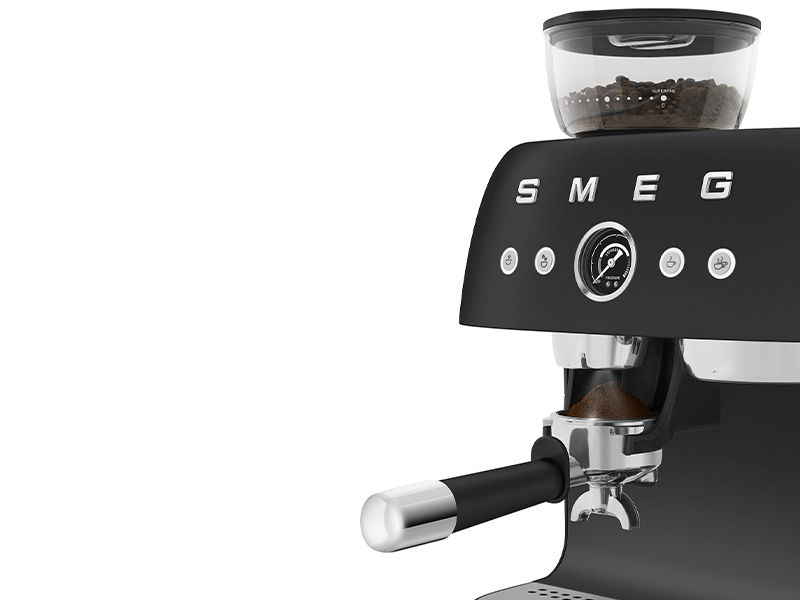 кофеварка Smeg EGF03BLMEU купить