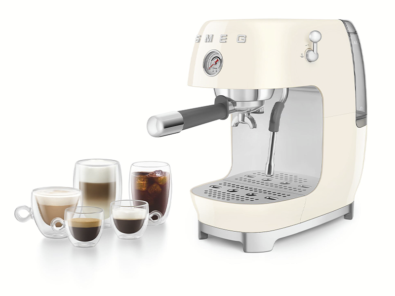 кофеварка Smeg ECF03CREU купить