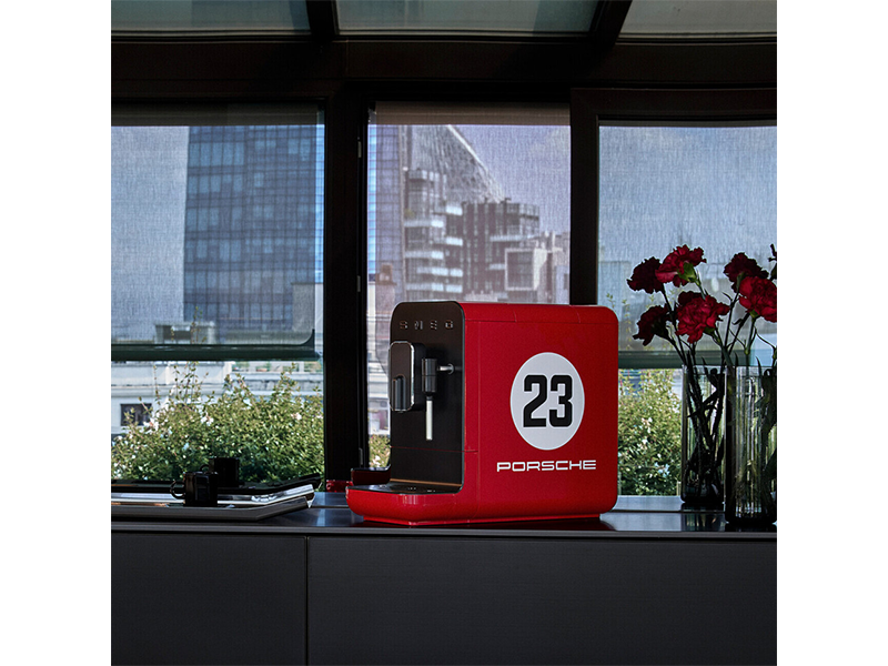 кофеварка Smeg BCC12917EU купить