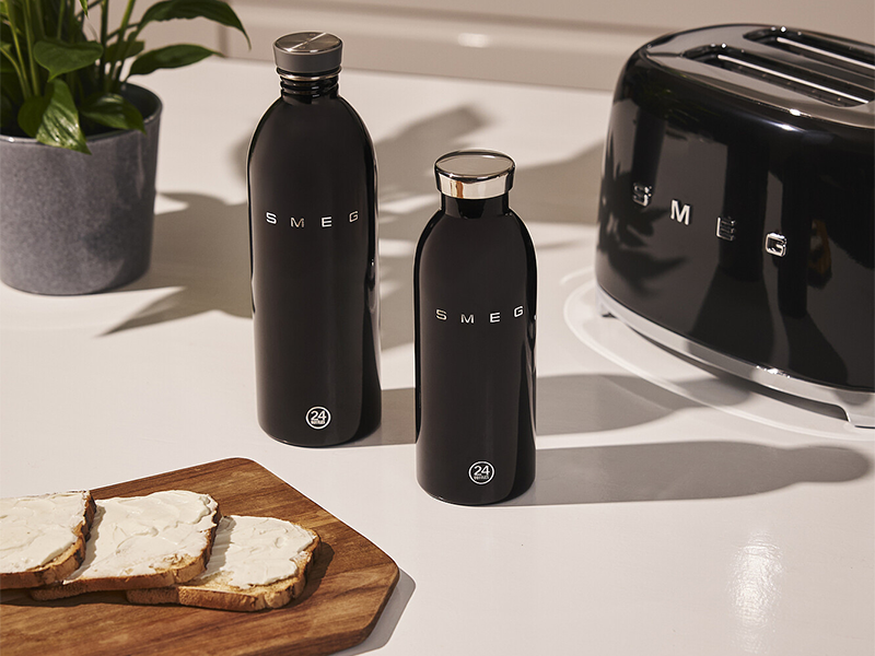 бутылка для напитков Smeg WBF02BL купить